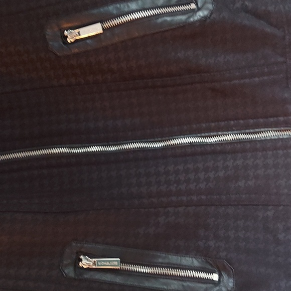 XS black Michael Kors herringbone winter jacket. - Picture 3 of 8